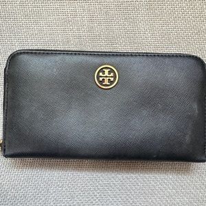 Tory Burch Wallet  in black